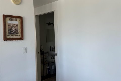 Condominio en alquiler en Miami, Florida, 2 dormitorios, 190.26 m2 № 1802504 - foto 7