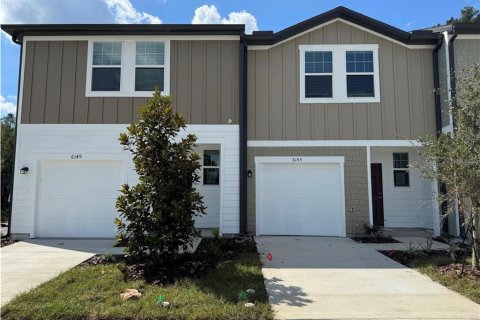 Townhouse in Zephyrhills, Florida 3 bedrooms, 128.76 sq.m. № 2214096