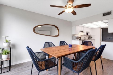 Condominio en venta en Saint Petersburg, Florida, 1 dormitorio, 86.4 m2 № 1876597 - foto 24