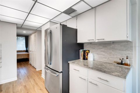 Condominio en venta en Saint Petersburg, Florida, 1 dormitorio, 86.4 m2 № 1876597 - foto 27