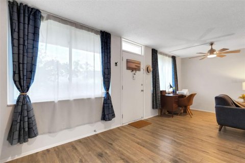 Condominio en venta en Saint Petersburg, Florida, 1 dormitorio, 86.4 m2 № 1876597 - foto 7