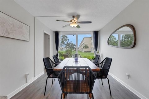 Condominio en venta en Saint Petersburg, Florida, 1 dormitorio, 86.4 m2 № 1876597 - foto 21