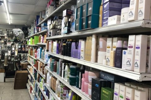 Propiedad comercial en venta en Miami Gardens, Florida № 2031549 - foto 12