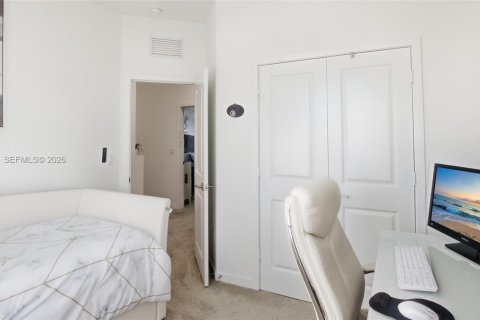 Купить таунхаус в Хомстед, Флорида 3 спальни, 156.08м2, № 2422850 - фото 16
