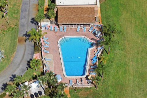 Condo in Clearwater, Florida, 2 bedrooms  № 2370845 - photo 16