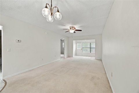 Condo in Clearwater, Florida, 2 bedrooms  № 2370845 - photo 6