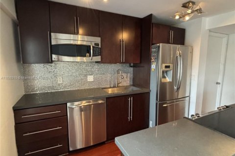 Condominio en venta en Miami Beach, Florida, 2 dormitorios, 92.16 m2 № 2034731 - foto 6