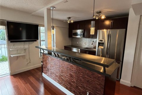 Condominio en venta en Miami Beach, Florida, 2 dormitorios, 92.16 m2 № 2034731 - foto 8