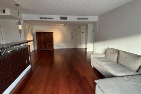 Condominio en venta en Miami Beach, Florida, 2 dormitorios, 92.16 m2 № 2034731 - foto 4