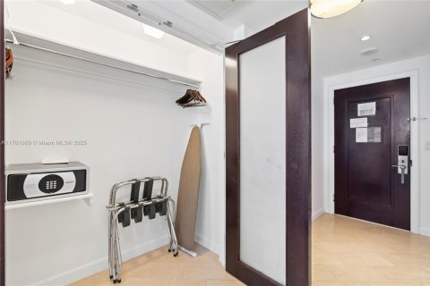Купить кондоминиум в Майами-Бич, Флорида 76.55м2, № 1669371 - фото 20