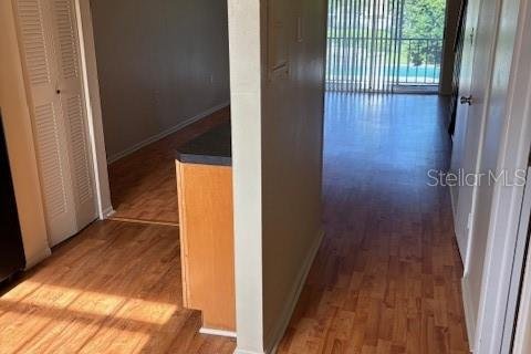 Condominio en alquiler en Brandon, Florida, 2 dormitorios, 97.55 m2 № 1906372 - foto 3