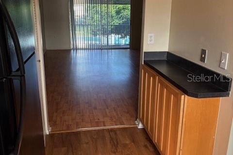 Condominio en alquiler en Brandon, Florida, 2 dormitorios, 97.55 m2 № 1906372 - foto 5