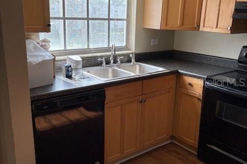 Condominio en alquiler en Brandon, Florida, 2 dormitorios, 97.55 m2 № 1906372 - foto 4