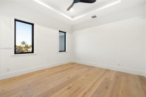 Купить виллу или дом в Палм-Бич-Гарденс, Флорида 3 комнаты, 466.37м2, № 2052664 - фото 27