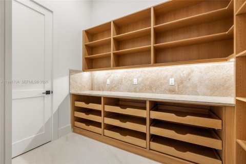 Купить виллу или дом в Палм-Бич-Гарденс, Флорида 3 комнаты, 466.37м2, № 2052664 - фото 16