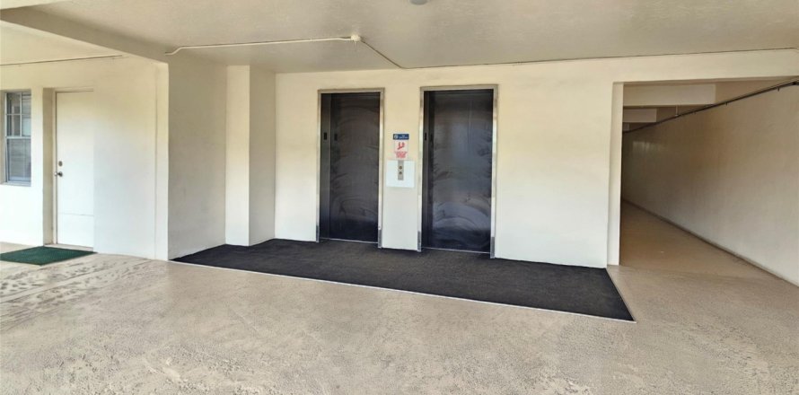 Condo in Pompano Beach, Florida, 2 bedrooms  № 1092317