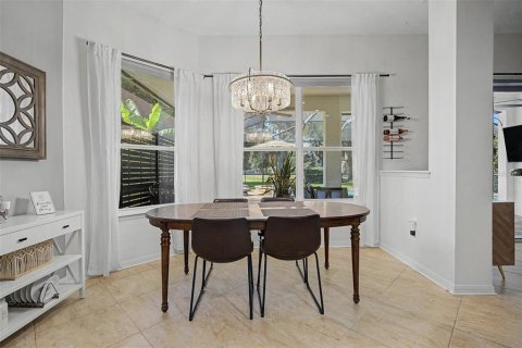 Casa en venta en Lutz, Florida, 4 dormitorios, 324.6 m2 № 2324564 - foto 12