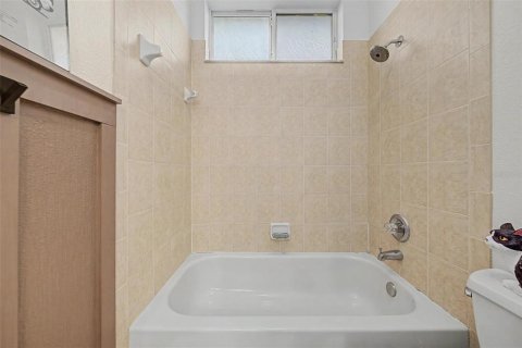 Casa en venta en Lutz, Florida, 4 dormitorios, 324.6 m2 № 2324564 - foto 24