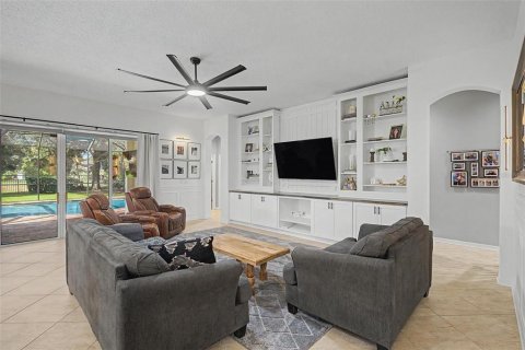 Casa en venta en Lutz, Florida, 4 dormitorios, 324.6 m2 № 2324564 - foto 14