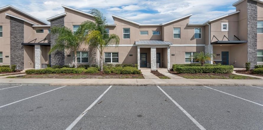 Touwnhouse à STOREY LAKE à Kissimmee, Floride 4 chambres, 177.81 m2 № 2347327