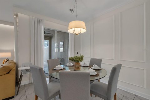 Touwnhouse à vendre à Kissimmee, Floride: 4 chambres, 177.81 m2 № 2347327 - photo 15