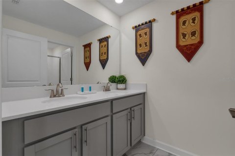 Touwnhouse à vendre à Kissimmee, Floride: 4 chambres, 177.81 m2 № 2347327 - photo 23