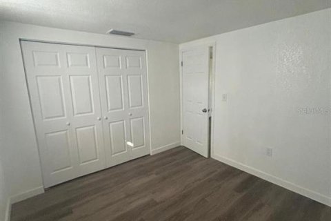 Casa en venta en Sarasota, Florida, 2 dormitorios, 70.61 m2 № 1778322 - foto 10