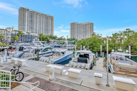 Condo in Aventura, Florida, 3 bedrooms  № 1818536 - photo 30