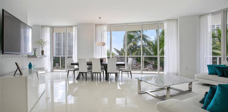 Condo in Aventura, Florida, 3 bedrooms  № 1818536