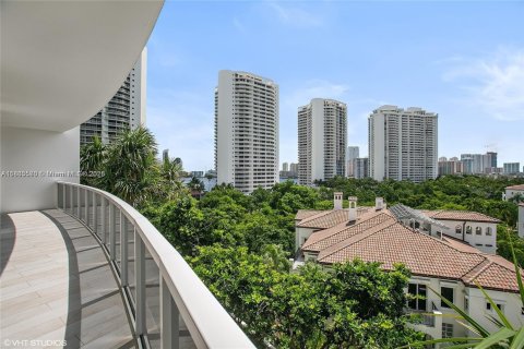 Condo in Aventura, Florida, 3 bedrooms  № 1818536 - photo 16