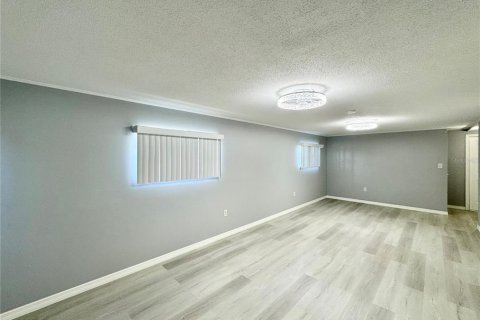 Villa ou maison à vendre à Orlando, Floride: 5 chambres, 191.75 m2 № 2149146 - photo 24