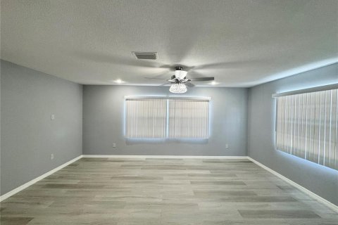 Villa ou maison à vendre à Orlando, Floride: 5 chambres, 191.75 m2 № 2149146 - photo 15
