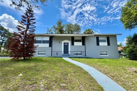 Villa ou maison à Orlando, Floride 5 chambres, 191.75 m2 № 2149146