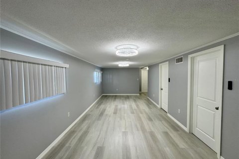Villa ou maison à vendre à Orlando, Floride: 5 chambres, 191.75 m2 № 2149146 - photo 23