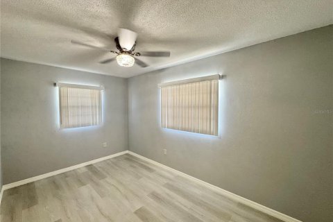 Villa ou maison à vendre à Orlando, Floride: 5 chambres, 191.75 m2 № 2149146 - photo 17
