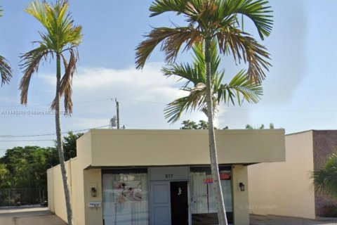 Commercial property in North Palm Beach, Florida № 2077057 - photo 5