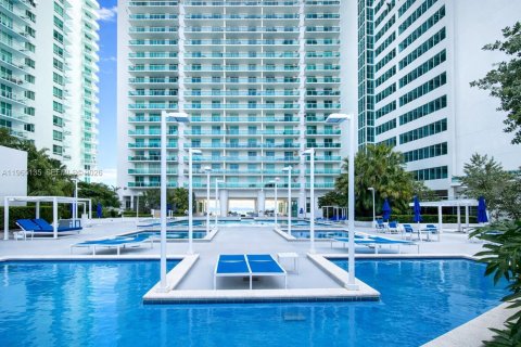 Condo in Miami, Florida, 1 bedroom  № 2026901 - photo 30