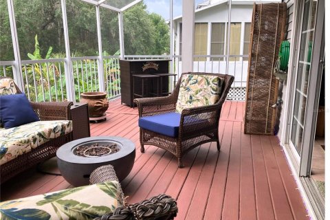 Condo in Lutz, Florida, 3 bedrooms № 2221372 - photo 9