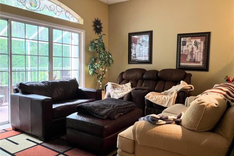 Condo in Lutz, Florida, 3 bedrooms № 2221372 - photo 3
