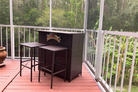 Condo in Lutz, Florida, 3 bedrooms № 2221372 - photo 12
