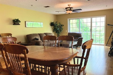 Condo in Lutz, Florida, 3 bedrooms № 2221372 - photo 23