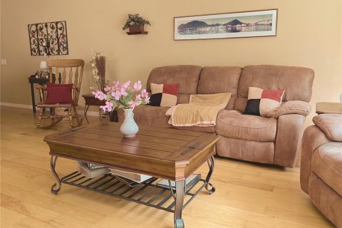 Condo in Lutz, Florida, 3 bedrooms № 2221372 - photo 20