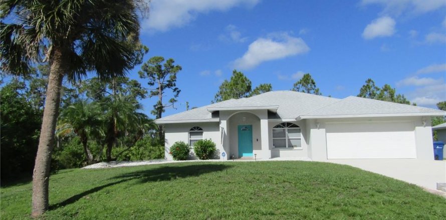Casa en North Port, Florida 3 dormitorios, 135.45 m2 № 1803506