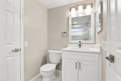 Villa ou maison à vendre à New Port Richey, Floride: 3 chambres, 171.59 m2 № 2210135 - photo 10