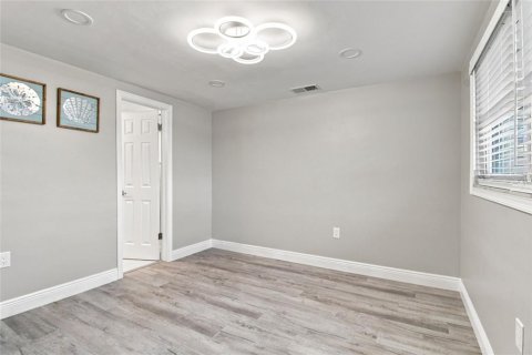 Villa ou maison à vendre à New Port Richey, Floride: 3 chambres, 171.59 m2 № 2210135 - photo 7