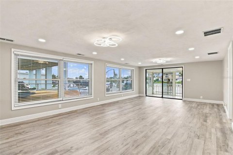 Villa ou maison à vendre à New Port Richey, Floride: 3 chambres, 171.59 m2 № 2210135 - photo 26