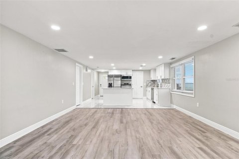 Villa ou maison à vendre à New Port Richey, Floride: 3 chambres, 171.59 m2 № 2210135 - photo 23
