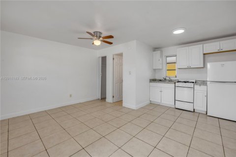 Immobilier commercial à vendre à South Daytona, Floride № 2171081 - photo 13