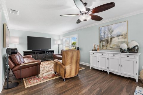 House in The Villages, Florida 3 bedrooms, 262.82 sq.m. № 2223392 - photo 17