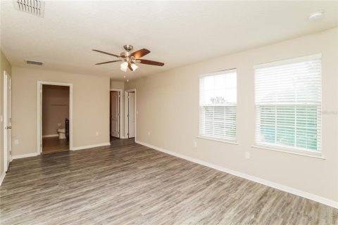 Casa en venta en Dade City, Florida, 4 dormitorios, 182.27 m2 № 2198761 - foto 17
